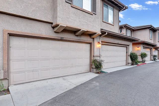 285 Woodcrest Ln — Photo 22