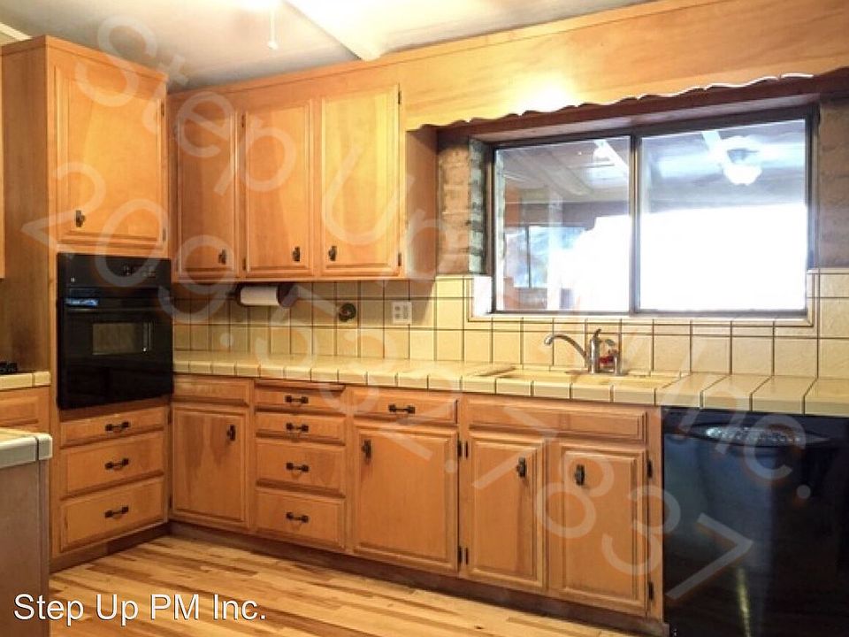 1st image of 202 Ohara Dr