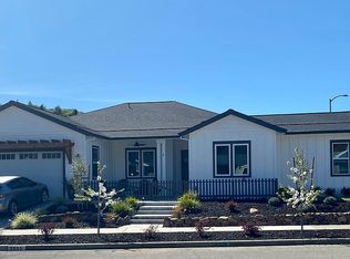 3555 Aaron Dr, Santa Rosa, CA 95404