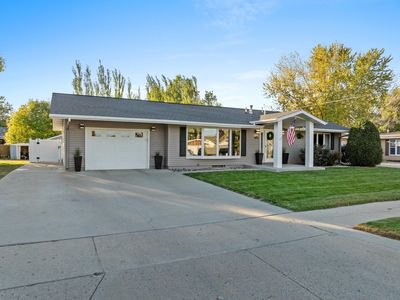 524 17th St SW, Minot, ND, 58701