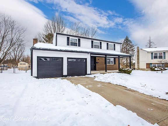 3rd image of 12167 Glencrest Ct