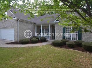 125 Chandler Ridge Ln, Lawrenceville, GA 30045