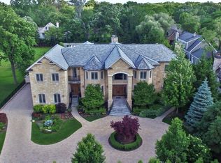 2275 Winnetka Rd, Glenview, IL 60025