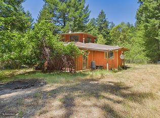 1055 Goodman Ranch Rd, Garberville, CA 95542