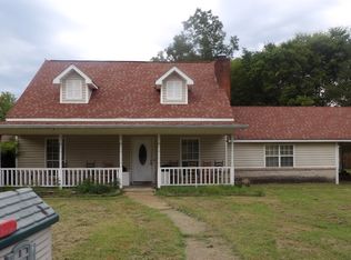 2306 Englewood Dr, Tupelo, MS 38801