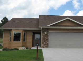 247 Desperado Ln, Custer, SD 57730