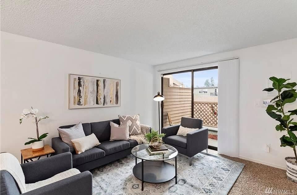 1st image of 12434 Ambaum Blvd SW APT 202