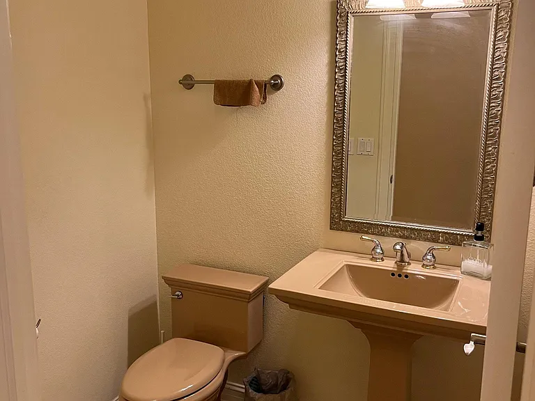 21160 Chancery Ct — Photo 24