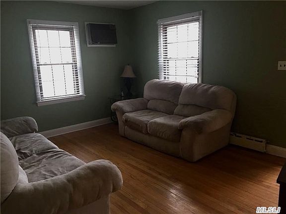 2nd image of 11 Lawrence Ave