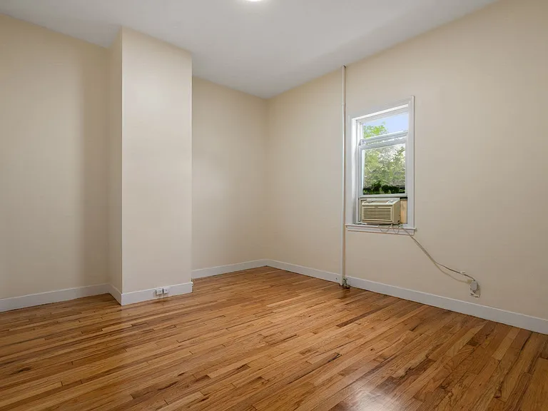10 Frances St #10 — Photo 12