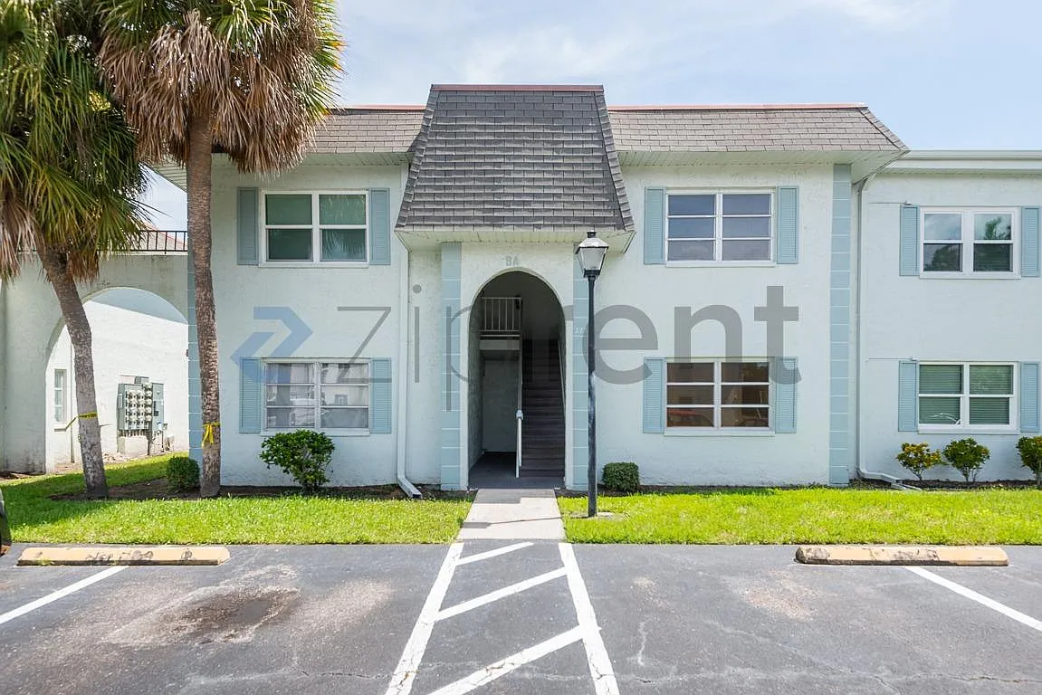 Tradewinds Condo — Photo 1