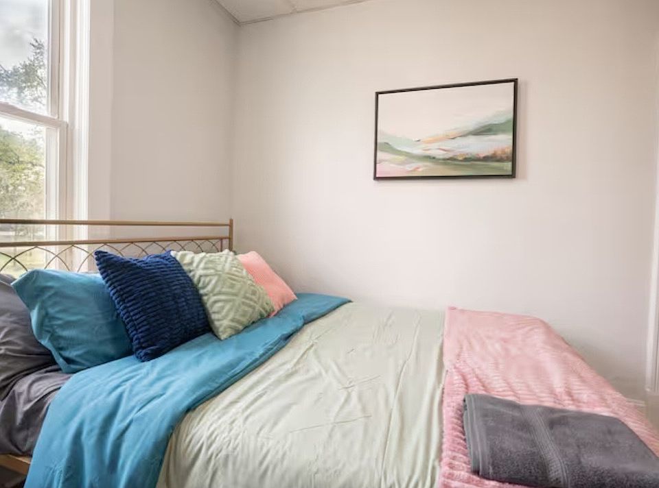 1st image of 731 S 7th St APT 1