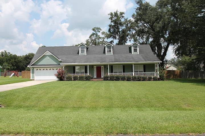1st image of 3776 Creekwood Dr