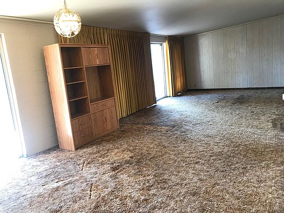 5th image of 2235 Vegas Valley Dr