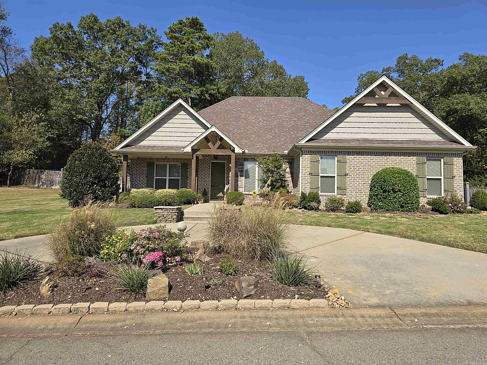1st image of 2722 Coldwater Dr
