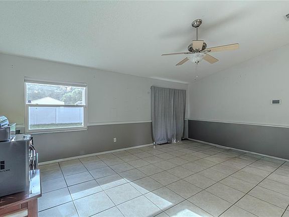 5th image of 108 SUGAR MAPLE COURT