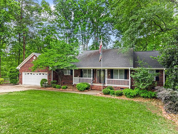 3rd image of 353 Round Ridge Rd