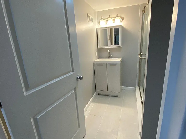 30 Chestnut Ave — Photo 3