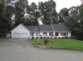 13 Old Farm Rd, Wilbraham, MA 01095
