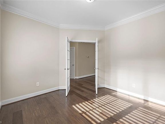 5th image of 5633 Marblehead Dr