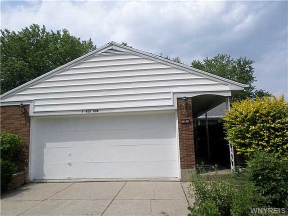2nd image of 7 Red Oak Dr