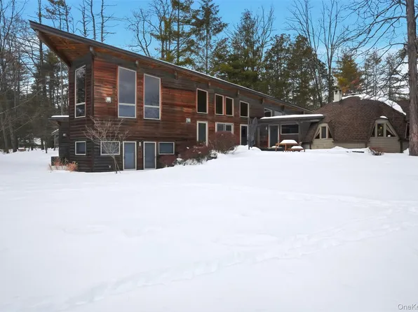 106 Mountain Laurel Lane, Woodstock, NY 12498