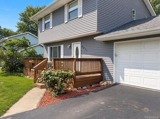 5471 Ole Banner Trl, Grand Blanc, MI 48439