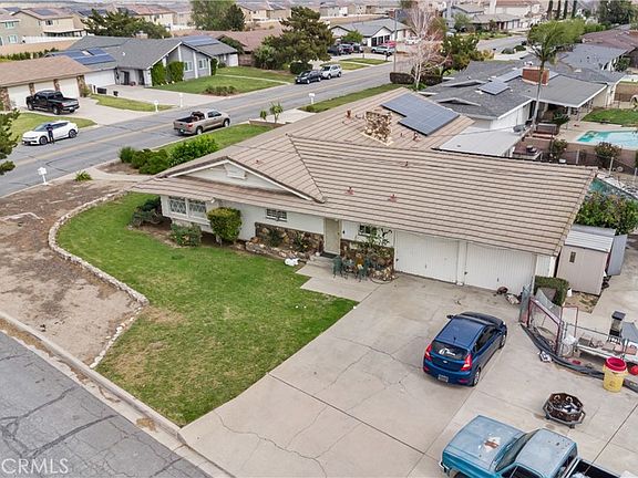 4th image of 5818 N Sycamore Ave