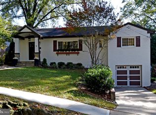 1102 Trinity Dr, Alexandria, VA 22314