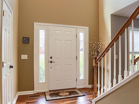 5th image of 406 Hidden Valley Rd