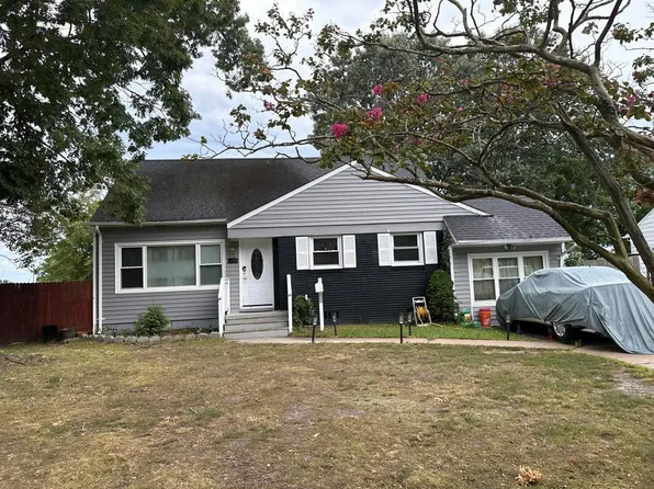 5961 Lockamy Ln, Norfolk, VA 23502