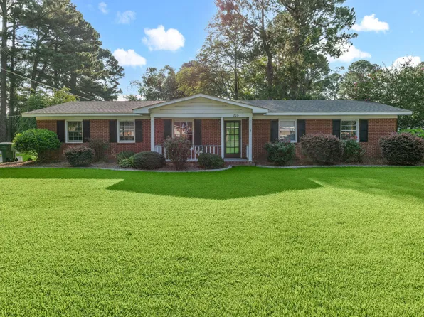 208 N Charles Dr, Fremont, NC 27830