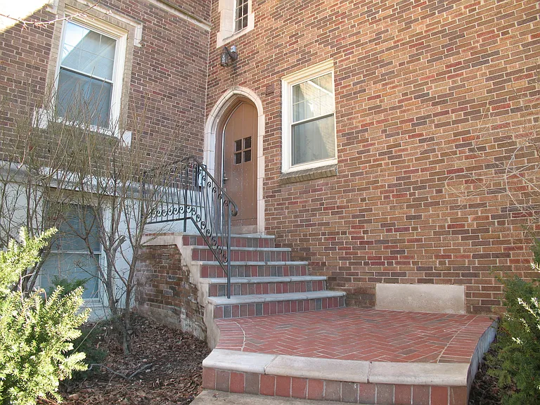818 W Moss Ave — Photo 31
