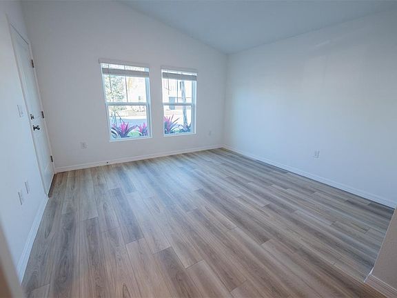 4th image of 4124 River Beacon Blvd