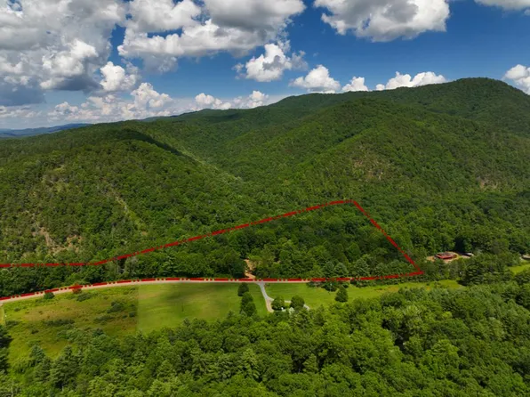 1079 Sherwood Lake Rd, Wht Sulphur S, WV 24986