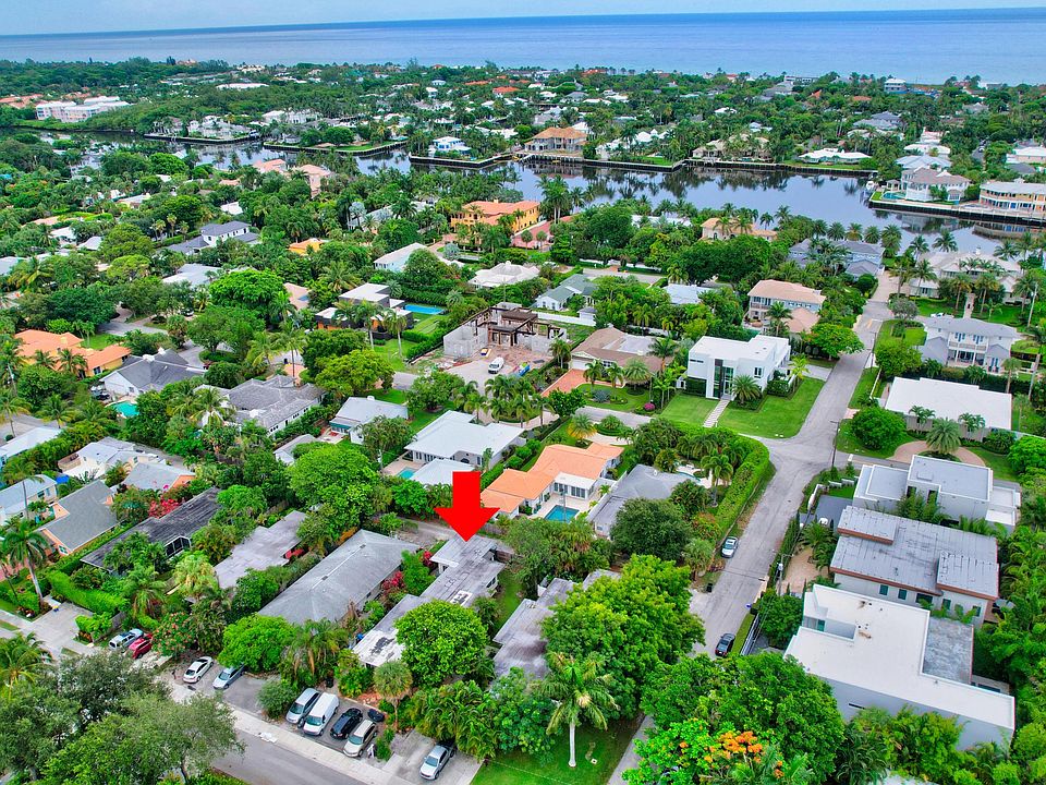 1st image of 305 NE 7th Ave #305