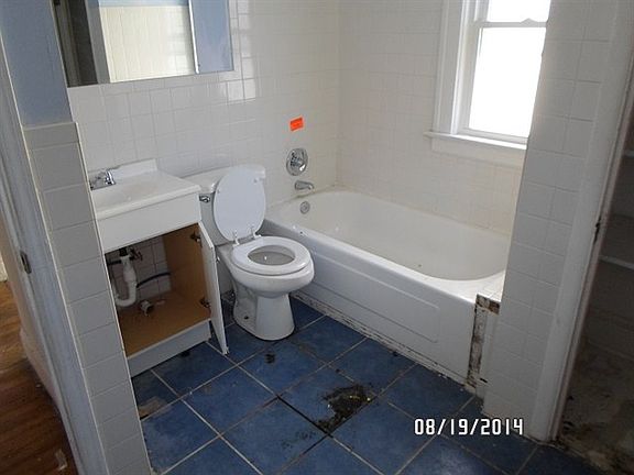 5th image of 7810 Beman Ave