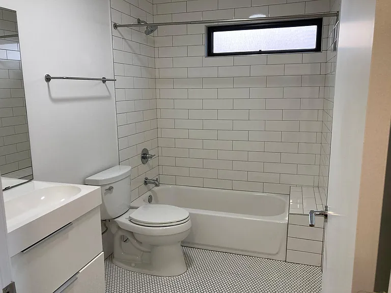 4435 Burns Ave #1 — Photo 17