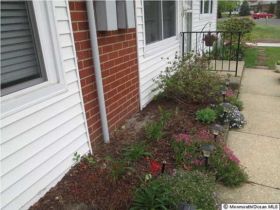 3rd image of 36 Crestwood Parkway #A
