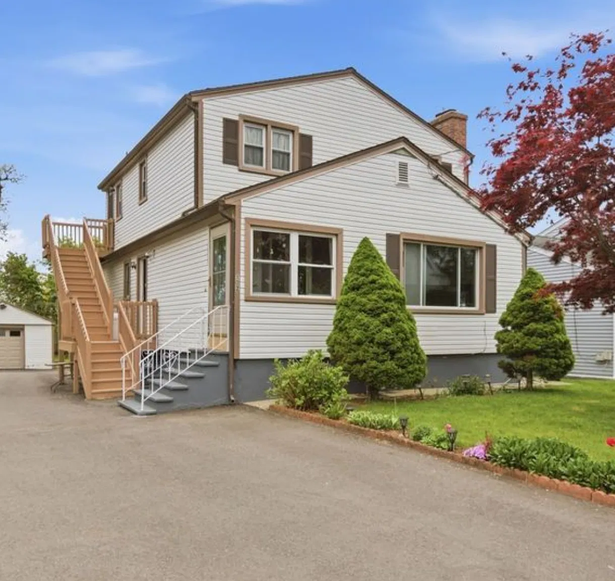 102 Highland St — Photo 1