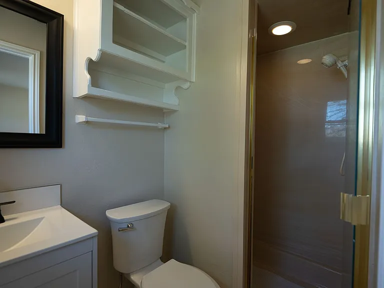 932 NW 9th St — Photo 14