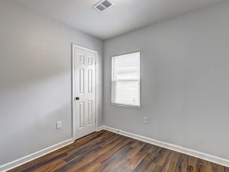 1187 McDaniel St SW #B — Photo 10