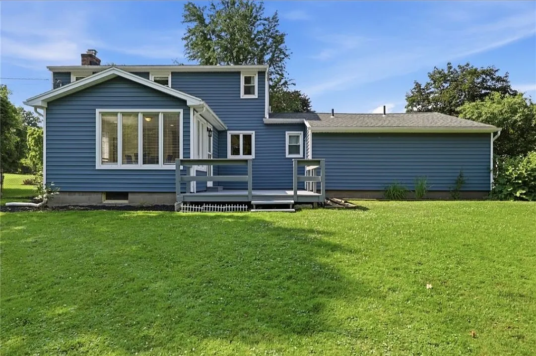3 bed, 1.5 bath, 1644 sqft, $3,500 — Photo 3