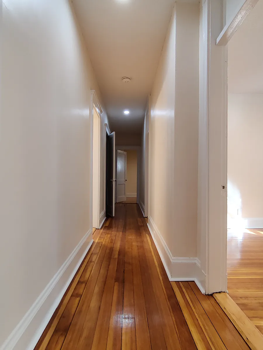 Building Photo - 15 Barrows St #1