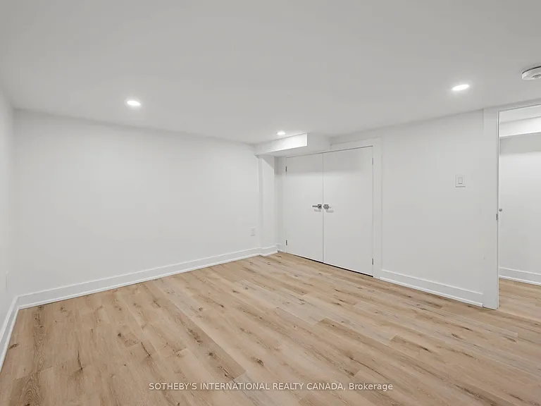28 Strathgowan Ave #BSMNT — Photo 14