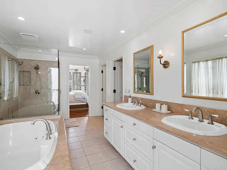 213 Coral Ave — Photo 31