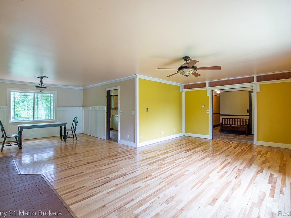 5262 Conifer Dr, photo 6