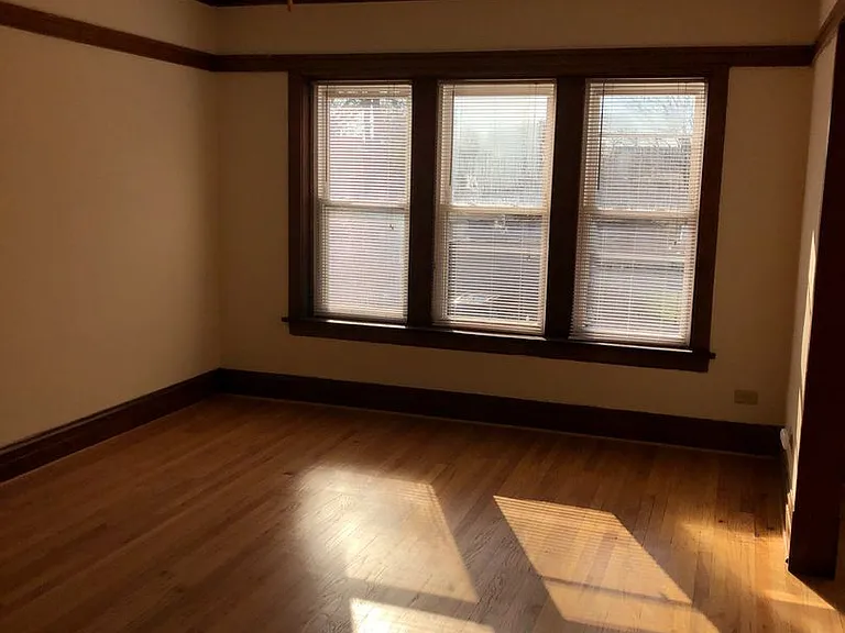 4024 W Cortland St #2 — Photo 2