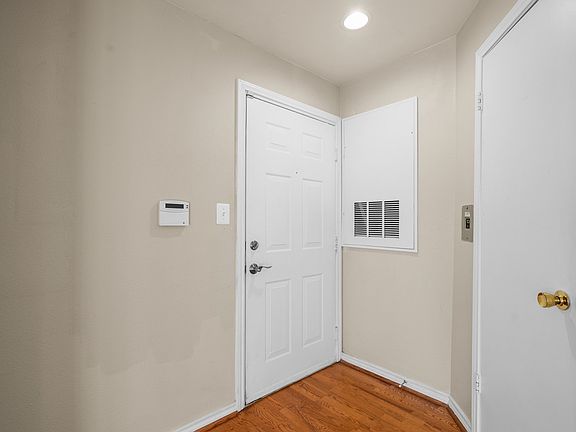 2nd image of 12151 Penderview Ln APT 2026