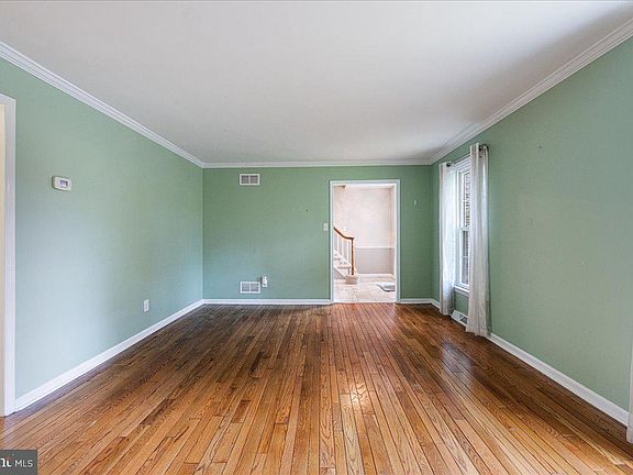 5th image of 5175 Meadowview Dr